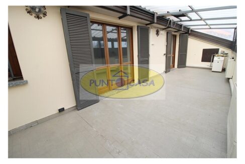 Attico con due terrazzi a Lodi