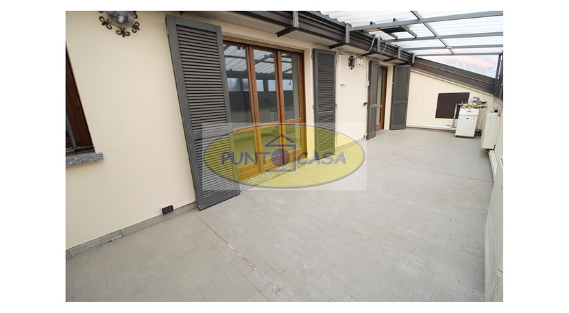 lodi –  attico con due terrazzi – rif. 3349