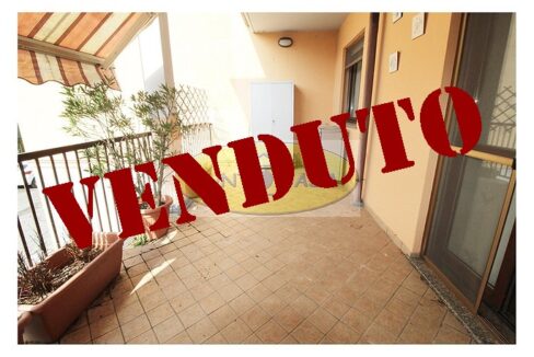 Borghetto Lodigiano trilocale con terrazzo