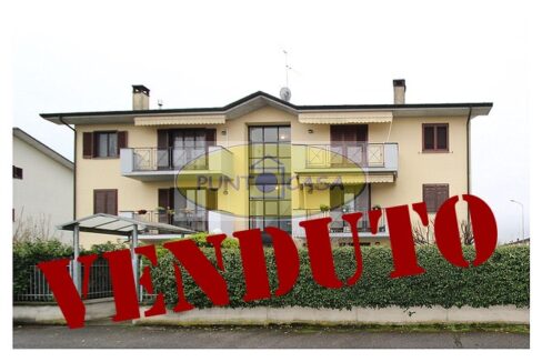 Appartamento in vendita a Livraga