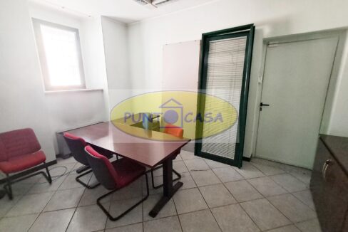 8326b (10)