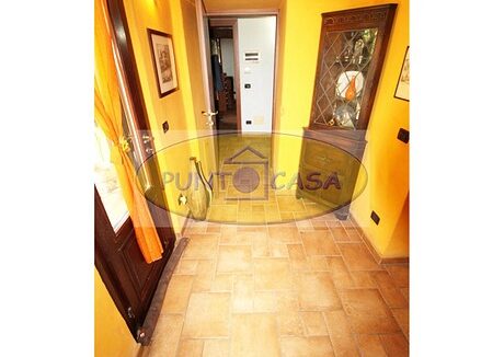 Borghetto Lodigiano. Casale con 4 abitazioni e terreno in vendita. Riferimento 392 (26)