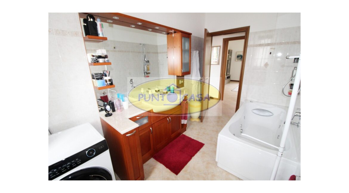 Casalpusterlengo. Vendesi appartamento trilocale in classe energetica A4. Riferimento 4843 (37)