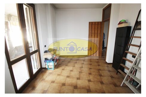 Graffignana. Vendesi casa indipendente con due appartamenti. Riferimento 7787 (25)