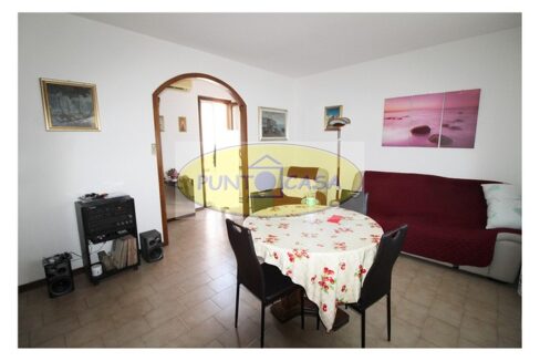 Graffignana. Vendesi casa indipendente con due appartamenti. Riferimento 7787 (36)