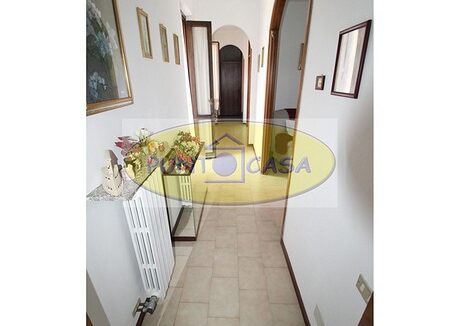Graffignana. Vendesi casa indipendente con due appartamenti. Riferimento 7787 (37)
