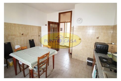 Graffignana. Vendesi casa indipendente con due appartamenti. Riferimento 7787 (39)
