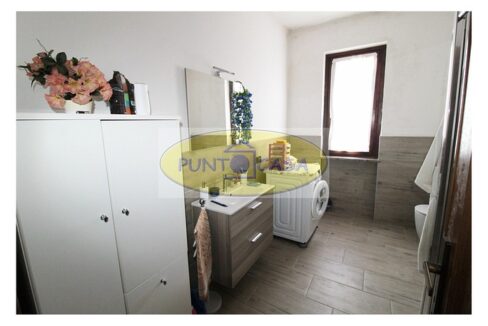 Graffignana. Vendesi casa indipendente con due appartamenti. Riferimento 7787 (42)