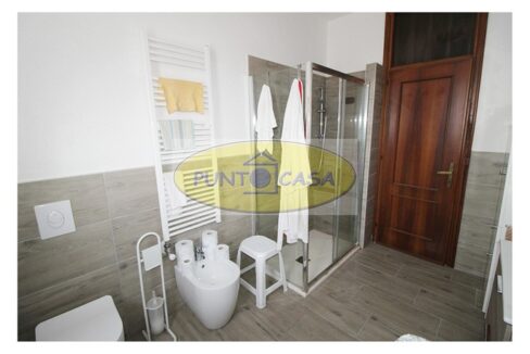 Graffignana. Vendesi casa indipendente con due appartamenti. Riferimento 7787 (44)
