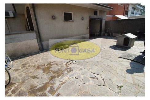 Graffignana. Vendesi casa indipendente con due appartamenti. Riferimento 7787 (5)