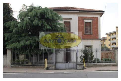 Lodi. Vendesi villa singola signorile con possibilità due appartamenti indipendenti. Riferimento 3462 (2)