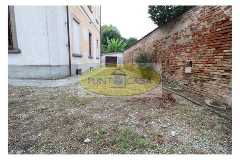 Lodi. Vendesi villa singola signorile con possibilità due appartamenti indipendenti. Riferimento 3462 (9)