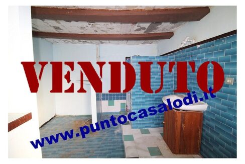 Riferimento 407 (32)