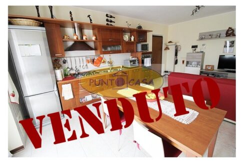 Riferimento 823 (12)