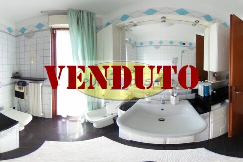 VENDITA. Appartamento trilocale con box doppio. Viale Genova n. 4 LODI - RIFERIMENTO 304 (31)