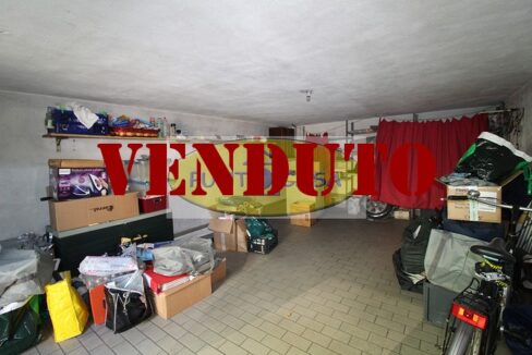 VENDITA. Appartamento trilocale con box doppio. Viale Genova n. 4 LODI - RIFERIMENTO 304 (36)