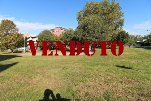 VENDITA. Appartamento trilocale con box doppio. Viale Genova n. 4 LODI - RIFERIMENTO 304 (46)