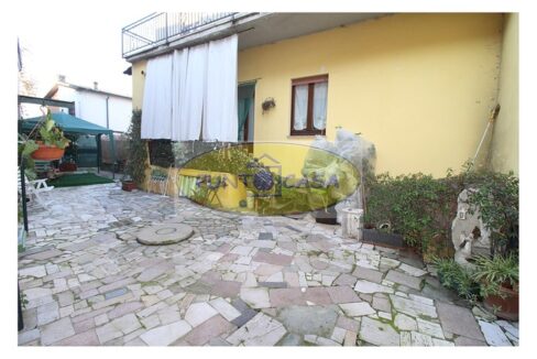 Vendesi a Borghetto Lodigiano appartamento quadrilocale in villa, possibilità 2 appartamenti. Riferimento 390 (6)