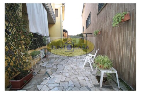 Vendesi a Borghetto Lodigiano appartamento quadrilocale in villa, possibilità 2 appartamenti. Riferimento 390 (8)