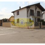 Vendesi villa a Cervignano D'Adda