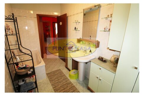 Vendesi appartamento con 2 bagni a Livraga - riferimento 498 (46)