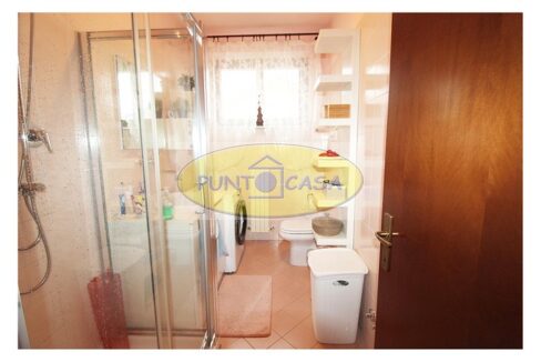Vendesi appartamento con 2 bagni a Livraga - riferimento 498 (48)