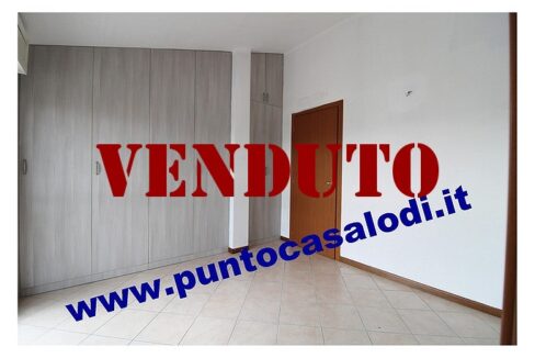 Vendesi trilocale con due bagni e terrazzo a Lodi in via San Fereolo n. 16 - riferimento 3094 (25)