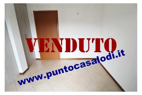 Vendesi trilocale con due bagni e terrazzo a Lodi in via San Fereolo n. 16 - riferimento 3094 (28)