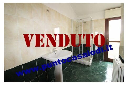 Vendesi trilocale con due bagni e terrazzo a Lodi in via San Fereolo n. 16 - riferimento 3094 (35)