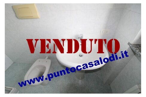 Vendesi trilocale con due bagni e terrazzo a Lodi in via San Fereolo n. 16 - riferimento 3094 (41)