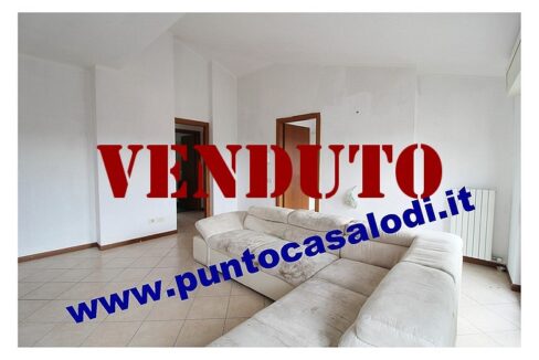 Vendesi trilocale con due bagni e terrazzo a Lodi in via San Fereolo n. 16 - riferimento 3094 (5)