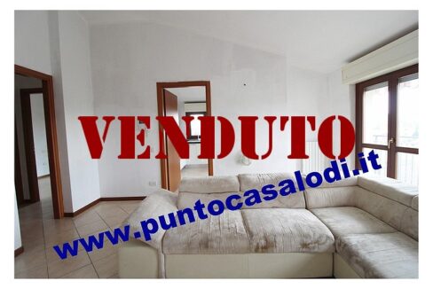 Vendesi trilocale con due bagni e terrazzo a Lodi in via San Fereolo n. 16 - riferimento 3094 (7)