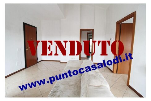 Vendesi trilocale con due bagni e terrazzo a Lodi in via San Fereolo n. 16 - riferimento 3094 (9)
