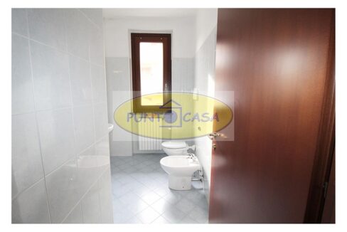 Villa laterale in vendita a Borghetto Lodigiano - riferimento 371 (25)