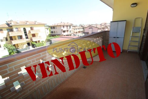 riferimento 737 (32)