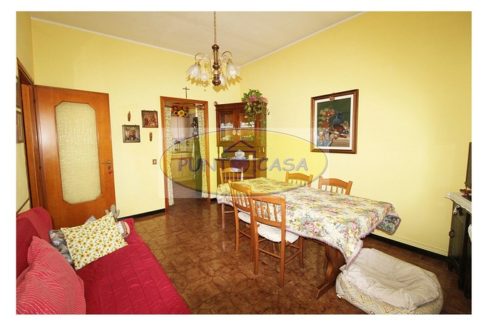 vendesi appartamento in villa a Borgo San Giovanni (13)