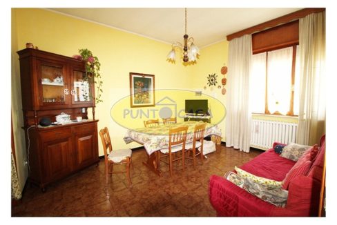 vendesi appartamento in villa a Borgo San Giovanni (14)