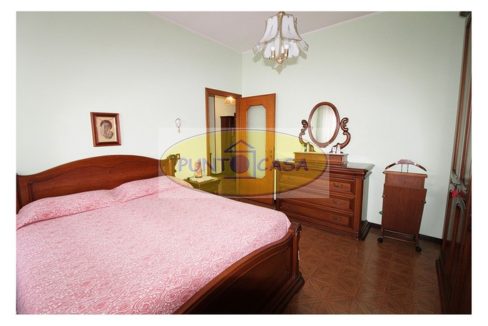 vendesi appartamento in villa a Borgo San Giovanni (30)