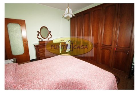 vendesi appartamento in villa a Borgo San Giovanni (31)