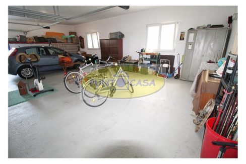 vendesi appartamento in villa a Borgo San Giovanni (43)