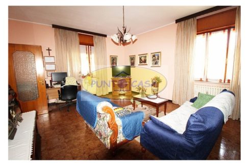 vendesi appartamento in villa a Borgo San Giovanni (7)