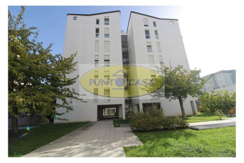 appartamento con terrazzo in vendita a Lodi - rif (44)