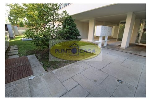 appartamento con terrazzo in vendita a Lodi - rif (49)