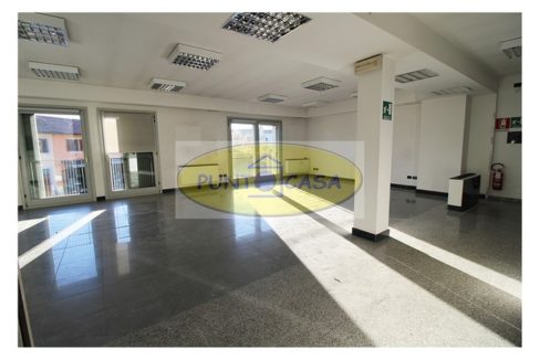 Immobile commerciale terracielo in affitto a Lodi Vecchio - riferimento 8030 (28)